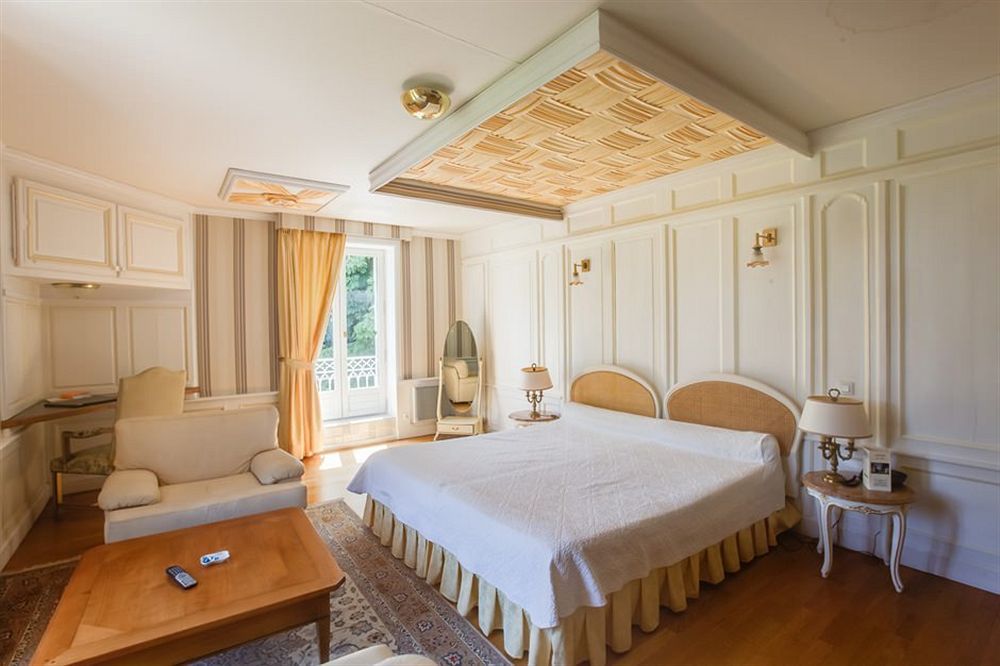 Hillion Hotel Chateau Du Val מראה חיצוני תמונה